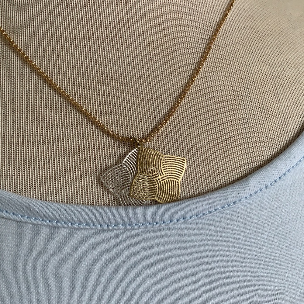 Necklace - Picture 2 of 3